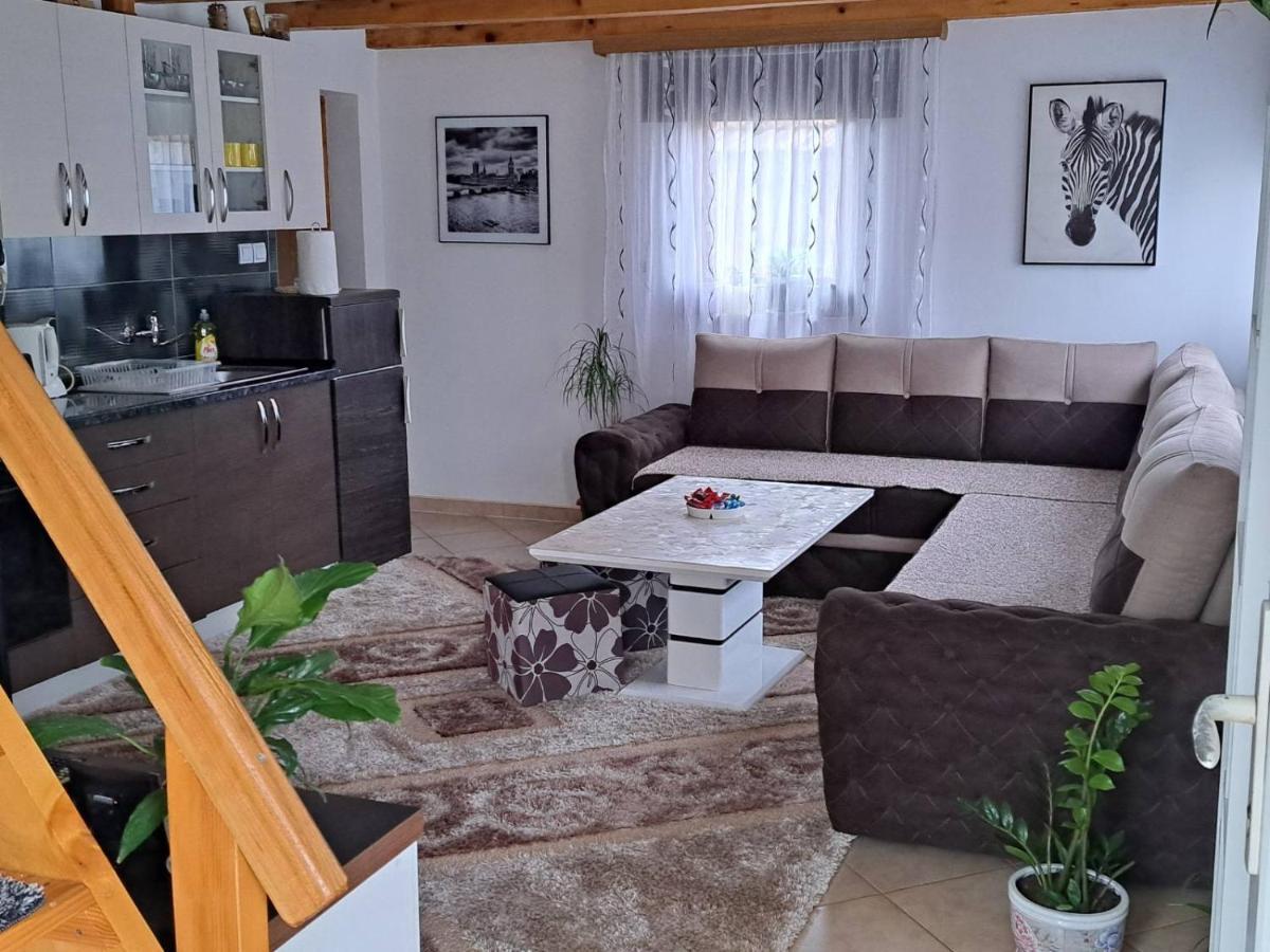 Willa Kuca Za Odmor Susnjar Ripac Zewnętrze zdjęcie